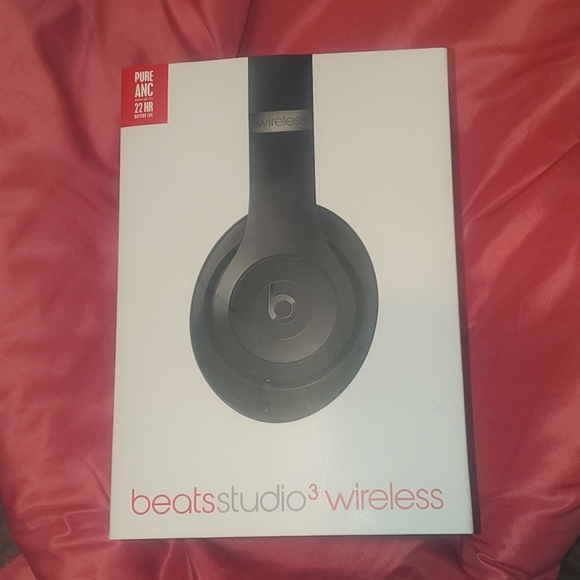 Other - BEATS HEADPHONES 🎧 😌